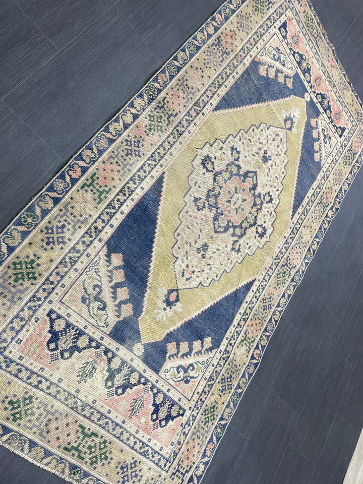 Beige Turkish Runner Rug 3' 5" x 6' 11" Hand-Knotted texture