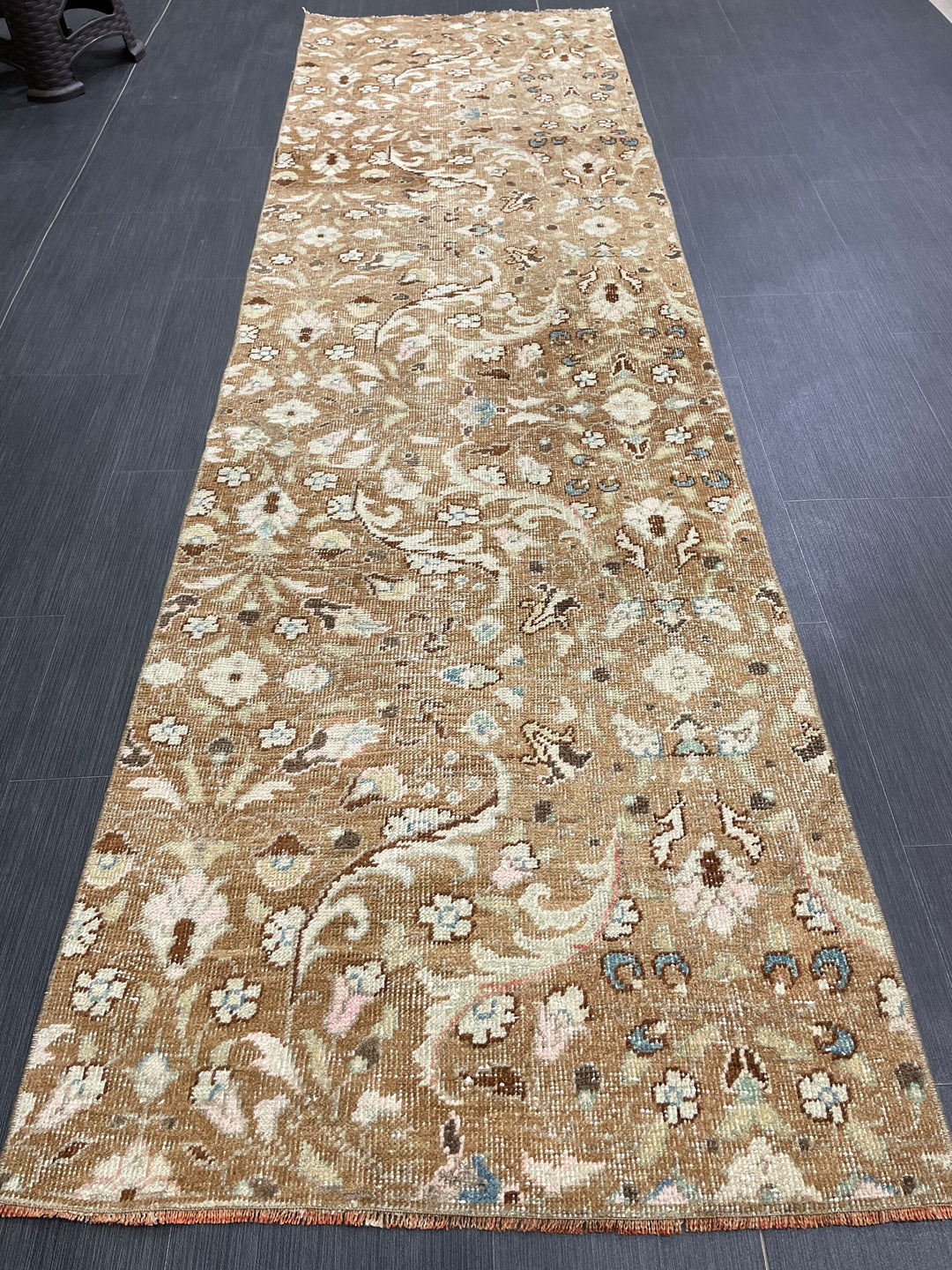 Beige Turkish Runner Rug 2' 5" x 8' 6" Hand-Knotted close-up