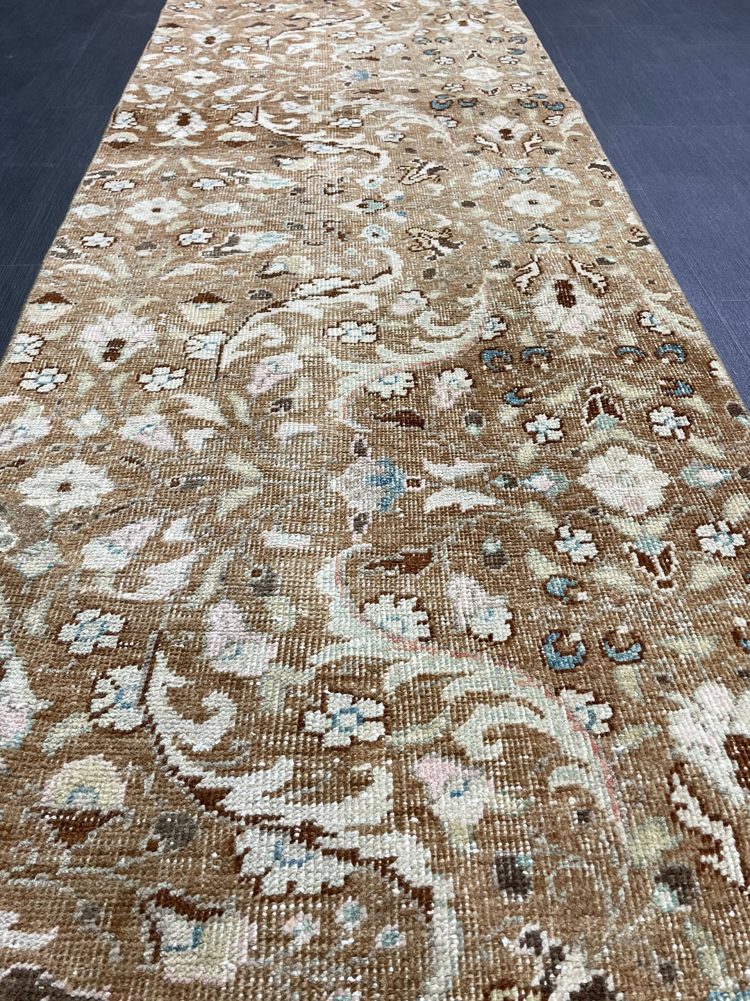 Beige Turkish Runner Rug 2' 5" x 8' 6" Hand-Knotted border