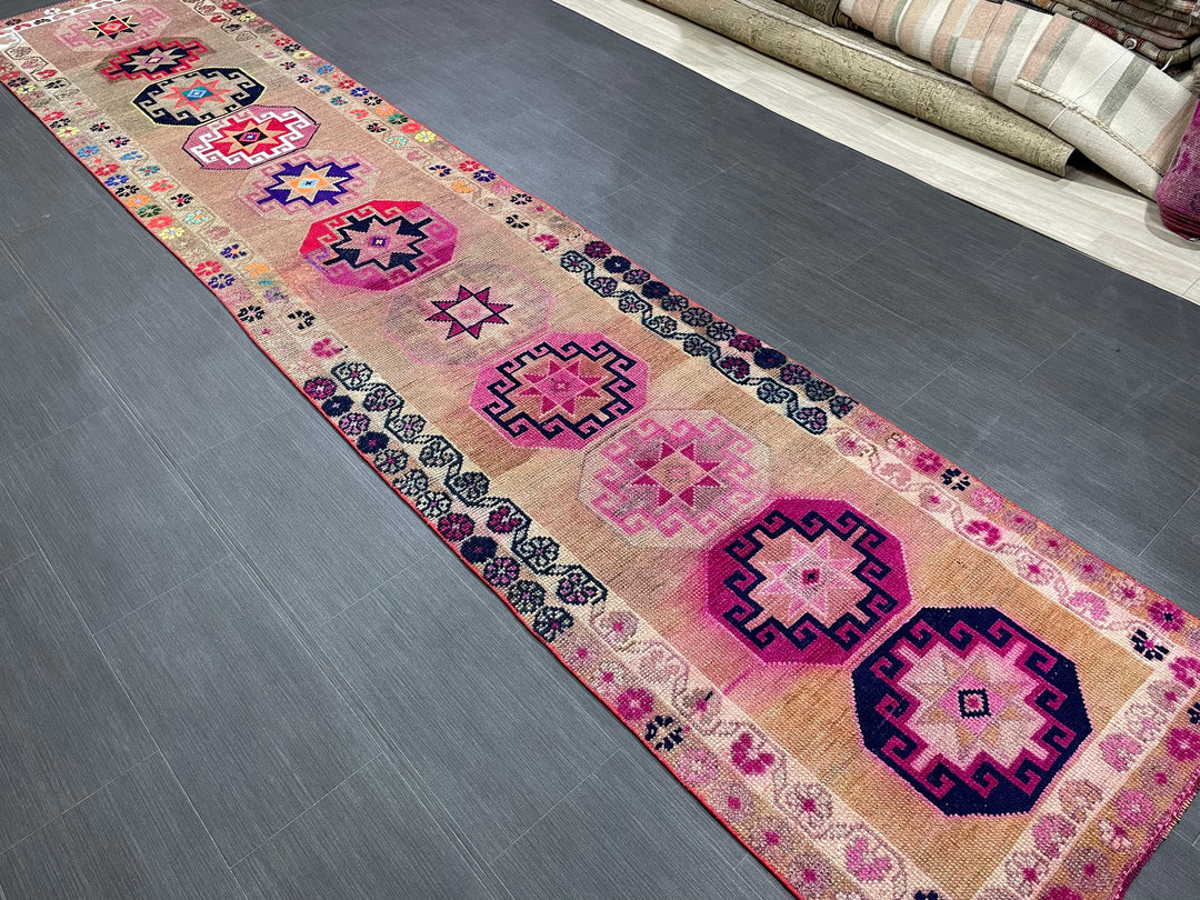 Beige Turkish Runner Rug 2' 8" x 13' Hand-Knotted texture