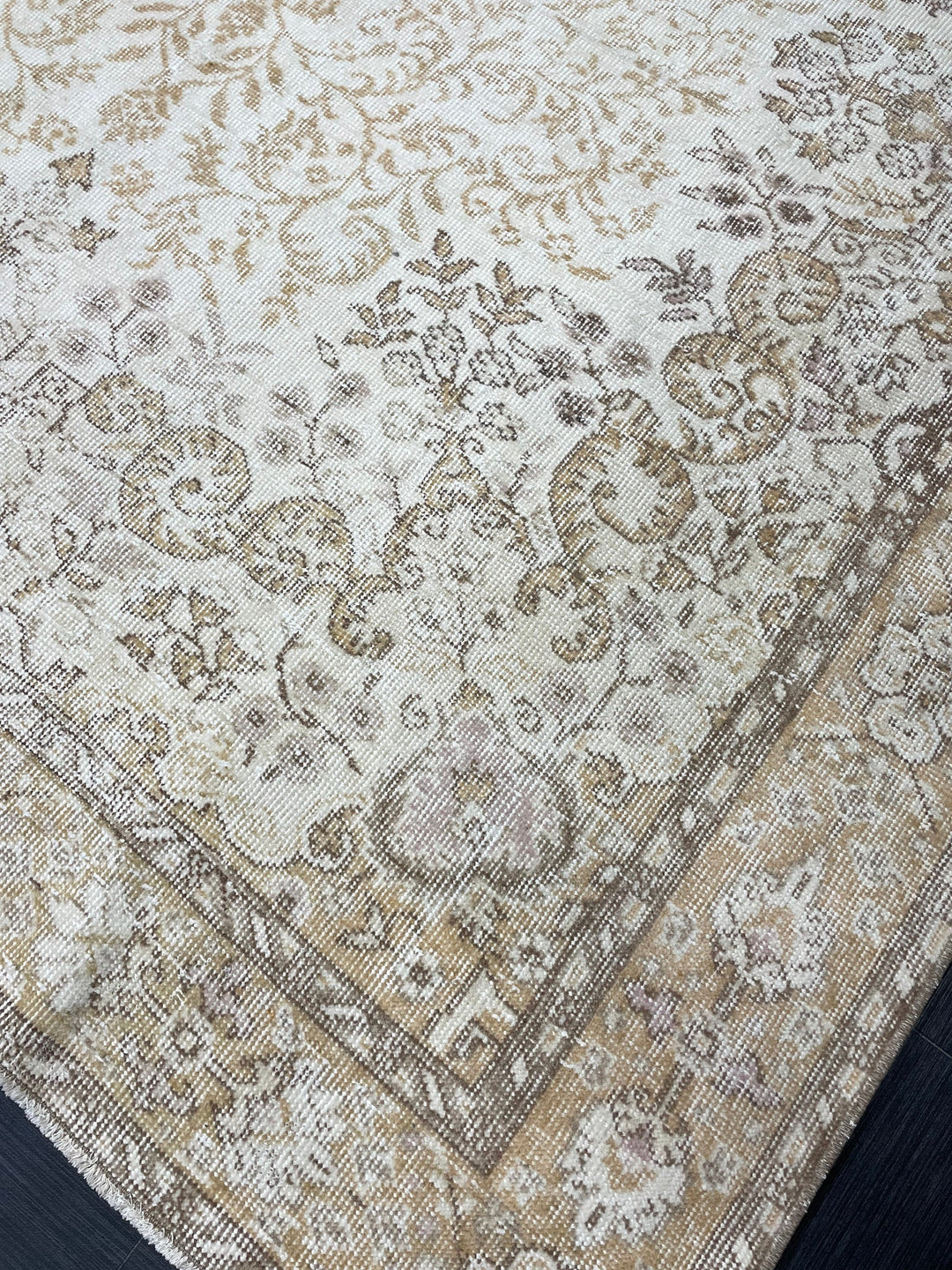 Beige Turkish Oushak Rug 6' 6" x 10' 4" Hand-Knotted close-up