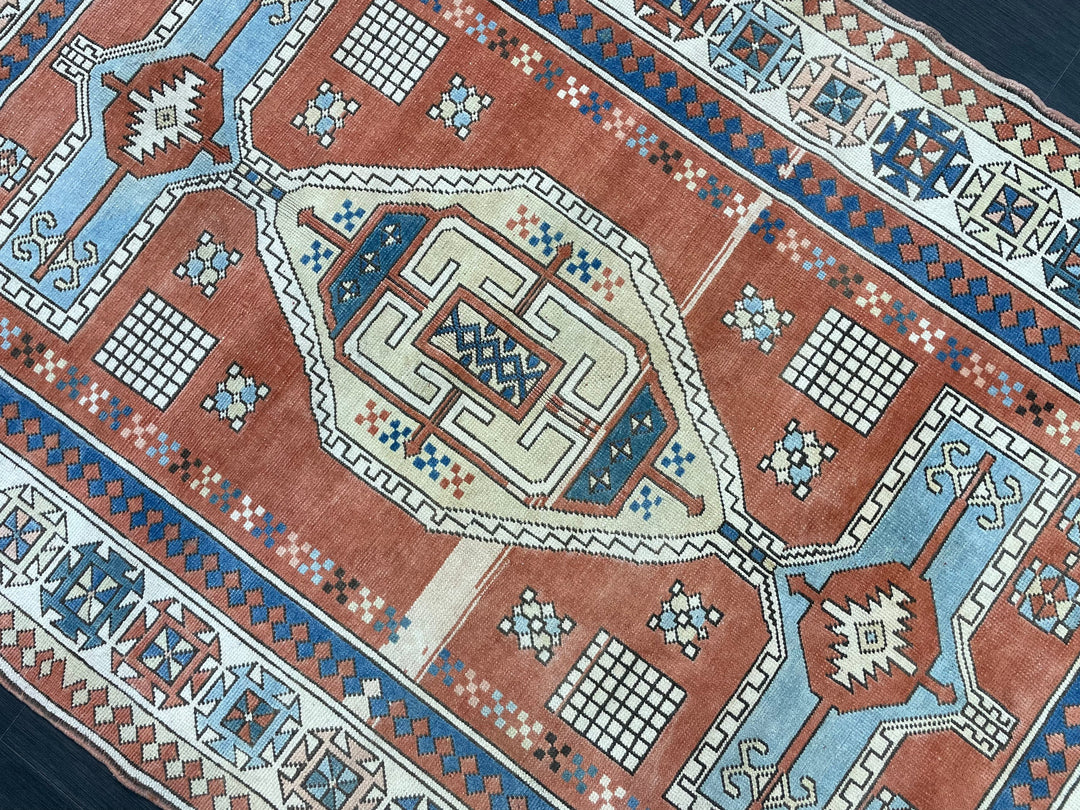 Turkish Oushak Rug 4' 8" x 7' Hand-Knotted detail