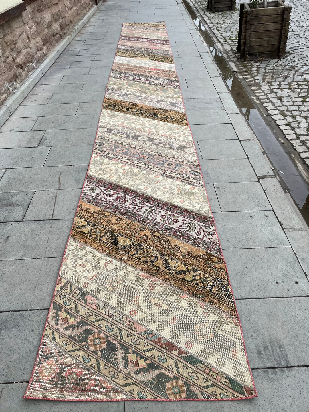 Beige Turkish Runner Rug 2' 9" x 22' 1" Hand-Knotted border