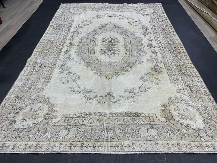 Blue Turkish Vintage Rug 6' 9" x 10' Hand-Knotted | No. WR37681