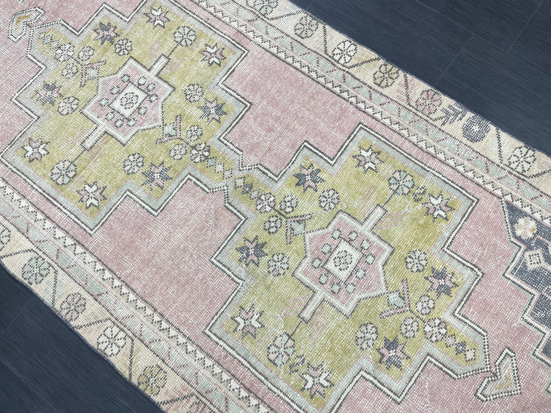 Turkish Oushak Rug 4' x 8' 8" Hand-Knotted field