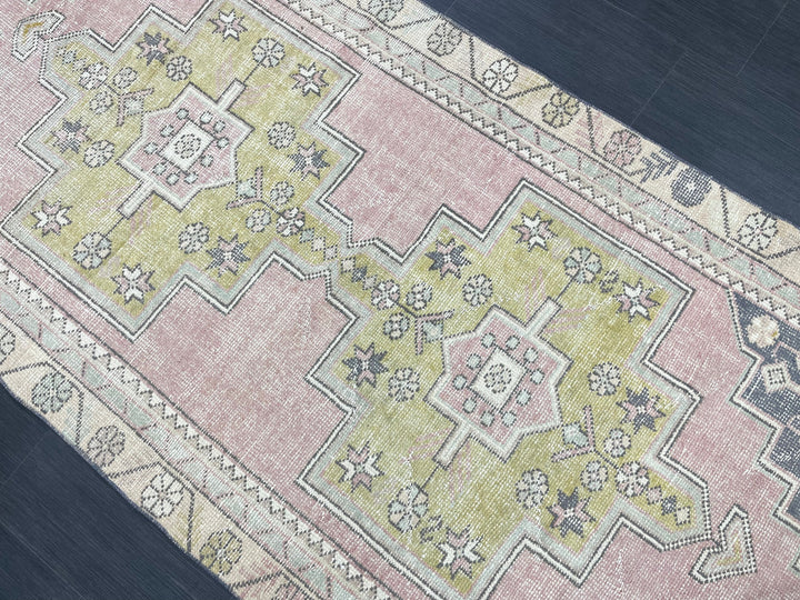 Turkish Oushak Rug 4' x 8' 8" Hand-Knotted field