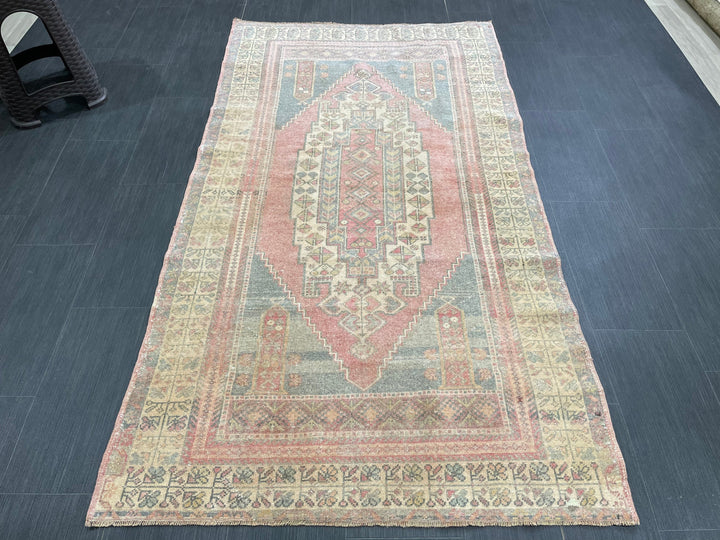 Beige Turkish Oushak Rug 3' 10" x 7' Hand-Knotted detail