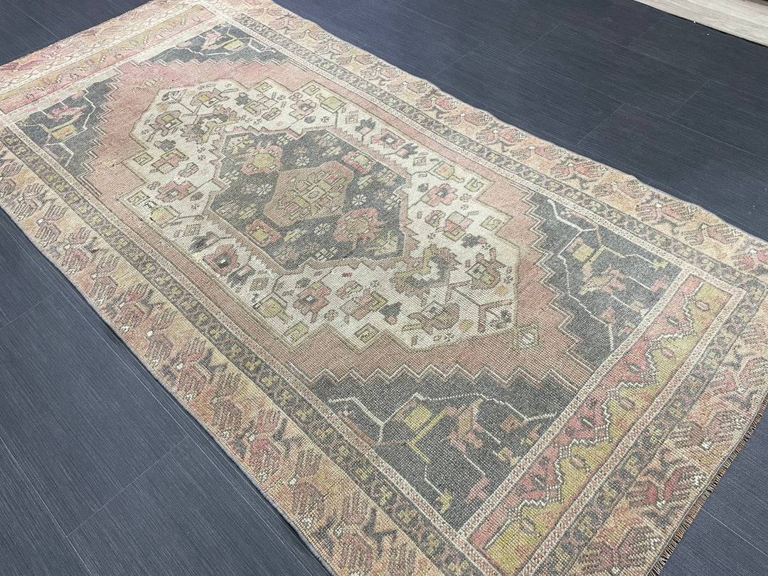 Beige Turkish Oushak Rug 3' 8" x 7' 4" Hand-Knotted border