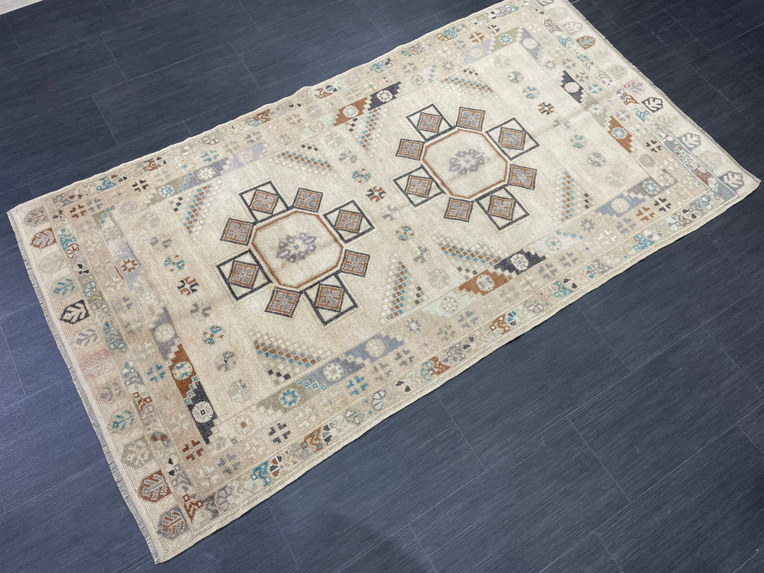 Beige Turkish Oushak Rug 3' 7" x 6' 9" Hand-Knotted pattern