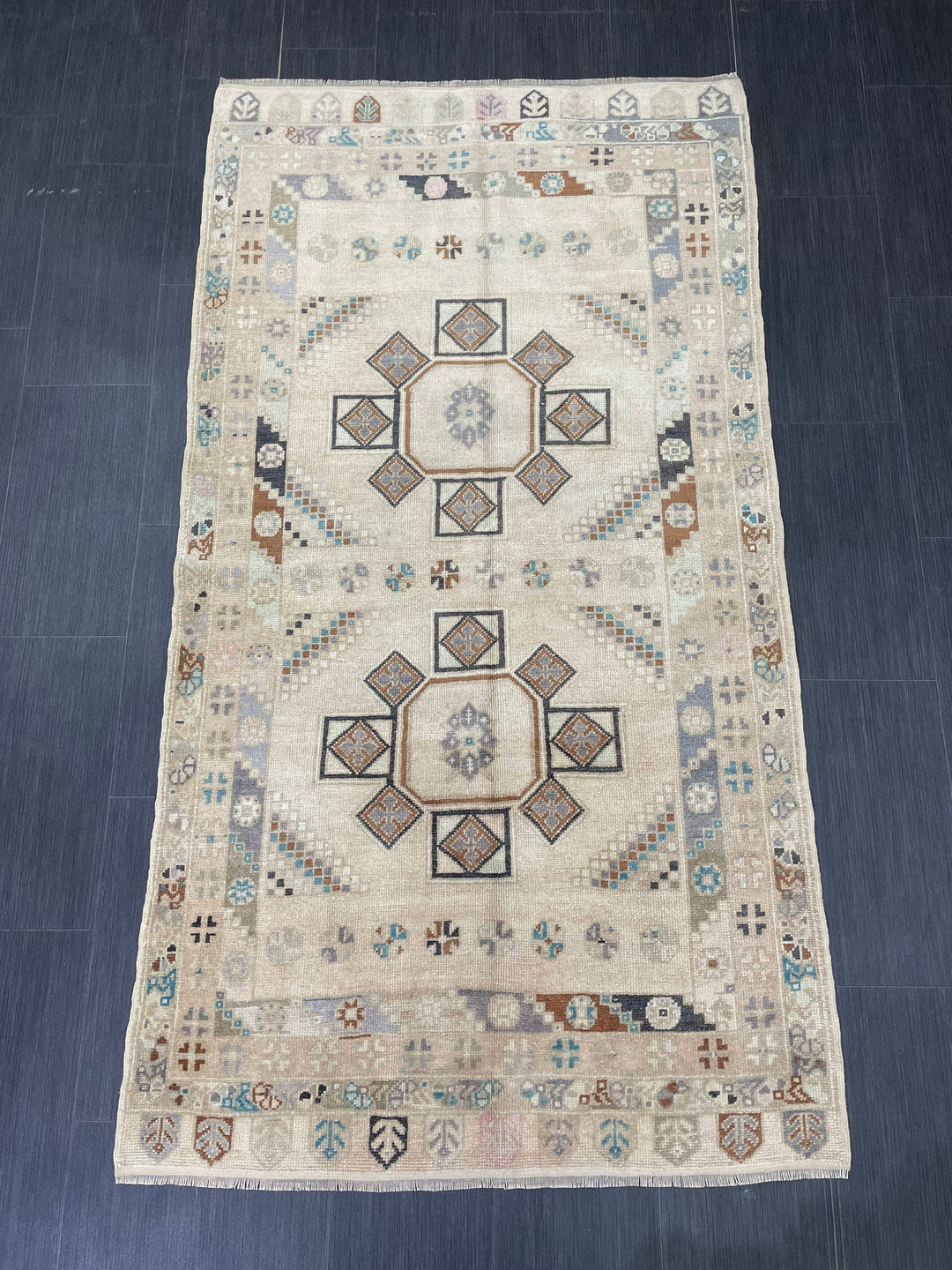 Beige Turkish Oushak Rug 3' 7" x 6' 9" Hand-Knotted texture
