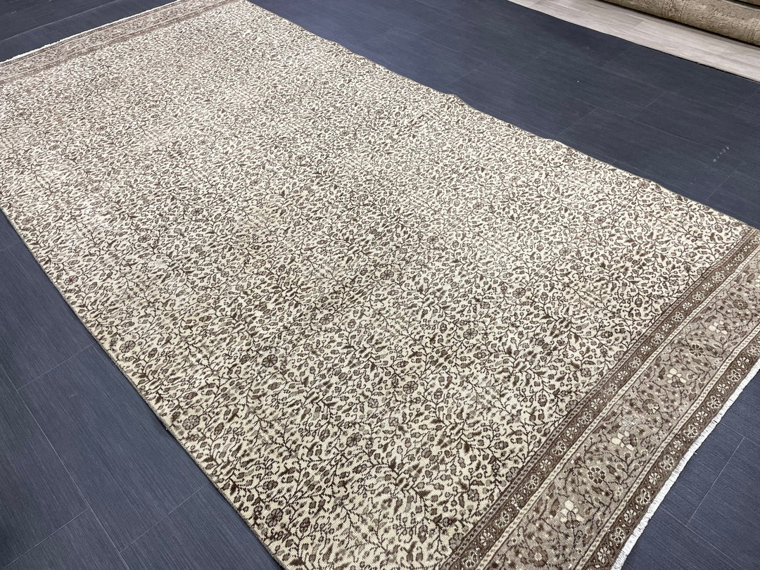 Rust Turkish Runner Rug 4' 8" x 9' 2" Hand-Knotted view 9