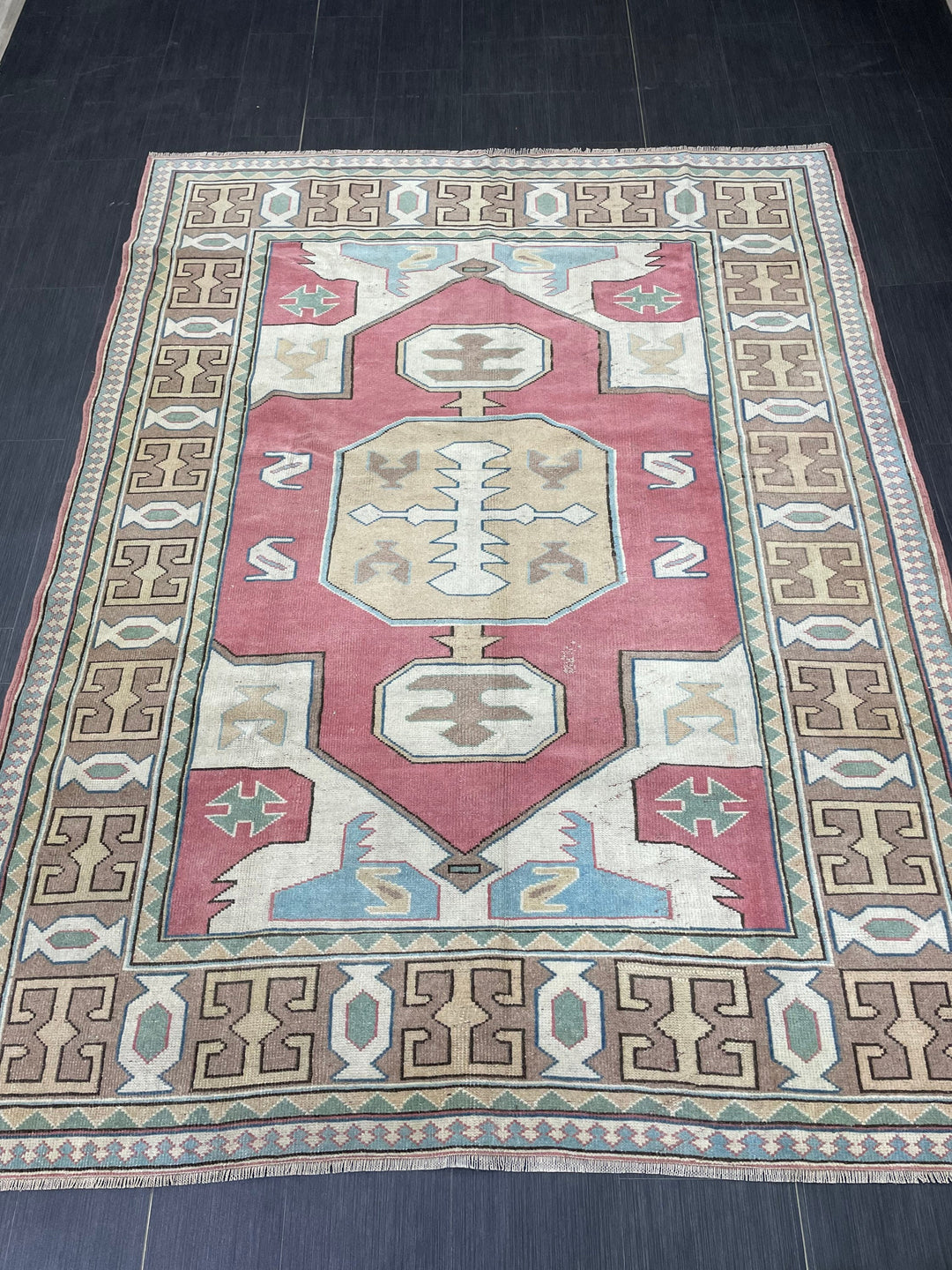 Beige Turkish Oushak Rug 6' 1" x 8' Hand-Knotted border