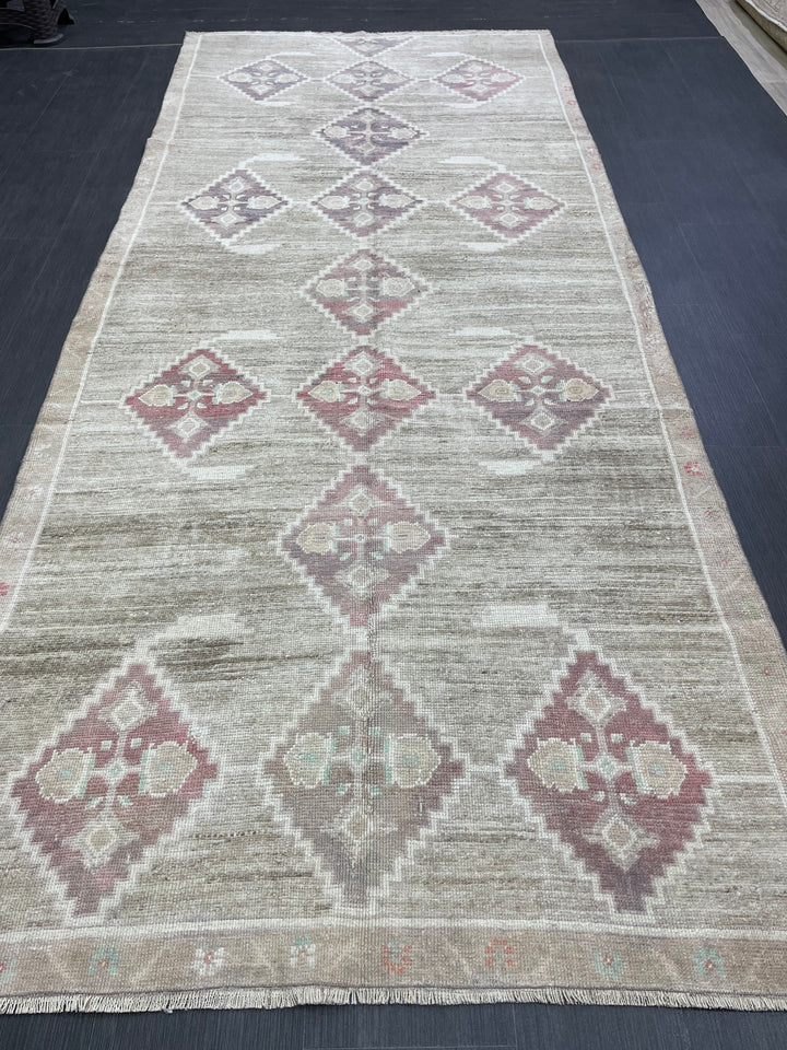 Beige Turkish Oushak Rug 4' 5" x 10' 10" Hand-Knotted close-up
