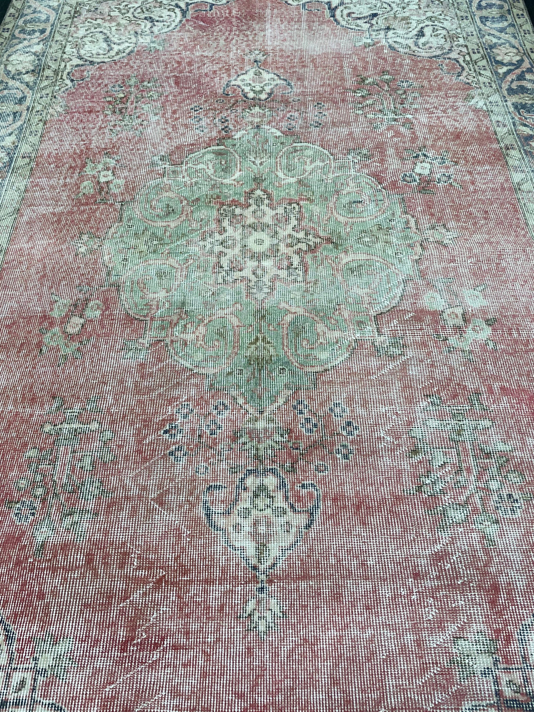 Tan Turkish Oushak Rug 5'7" x 8'11" Hand-Knotted close-up