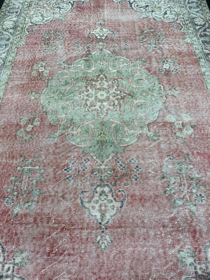 Tan Turkish Oushak Rug 5'7" x 8'11" Hand-Knotted close-up