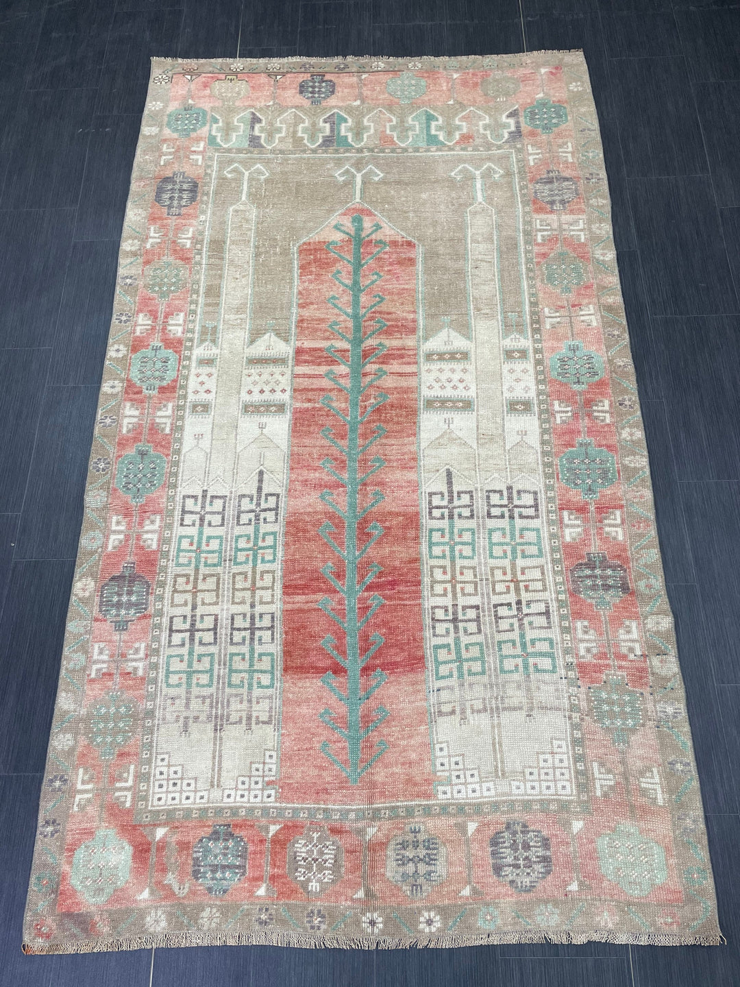 Beige Turkish Oushak Rug 4' 9" x 8' 4" Hand-Knotted pattern