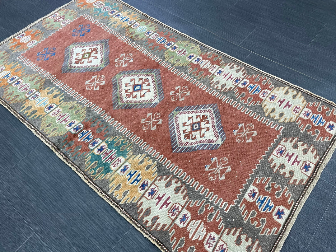 Beige Turkish Runner Rug 3' x 5' 3" Hand-Knotted field