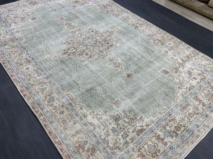 Green Turkish Oushak Rug 5' 7" x 8' 10" Hand-Knotted | No. WR40608