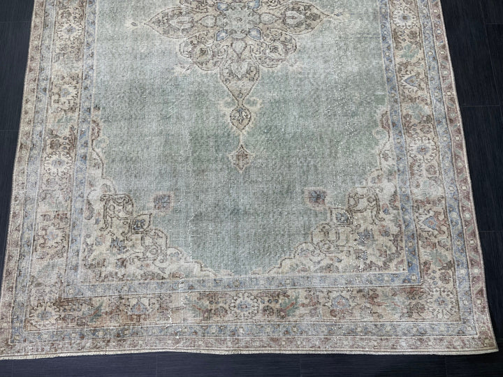 Green Turkish Oushak Rug 5' 7" x 8' 10" Hand-Knotted | No. WR40608