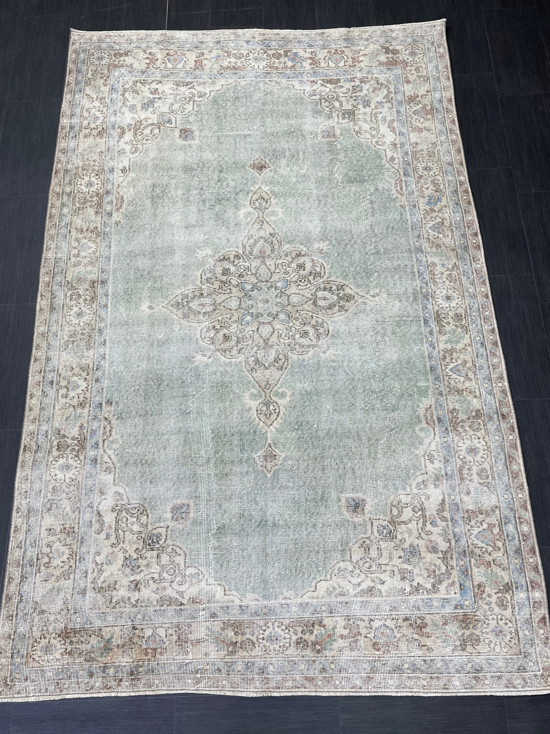 Green Turkish Oushak Rug 5' 7" x 8' 10" Hand-Knotted | No. WR40608
