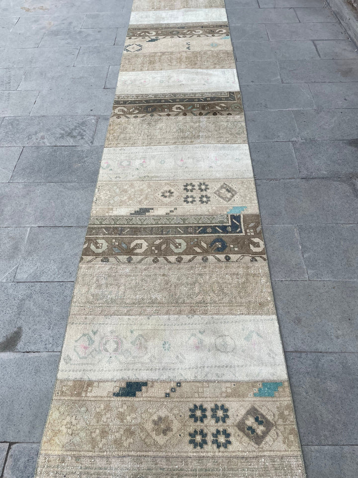 Beige Turkish Runner Rug 2' 8" x 19' 4" Hand-Knotted texture