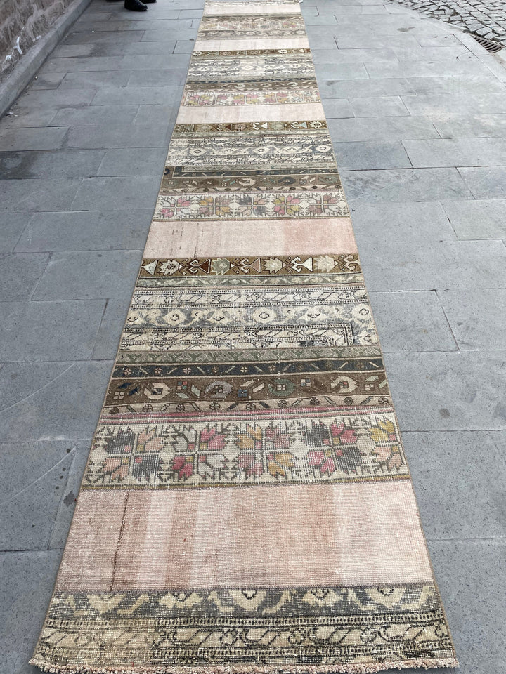 Beige Turkish Runner Rug 2' 9" x 17' 3" Hand-Knotted border