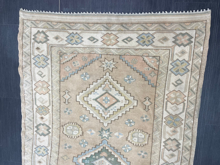 Beige Turkish Runner Rug 4' 1" x 6' 6" Hand-Knotted field