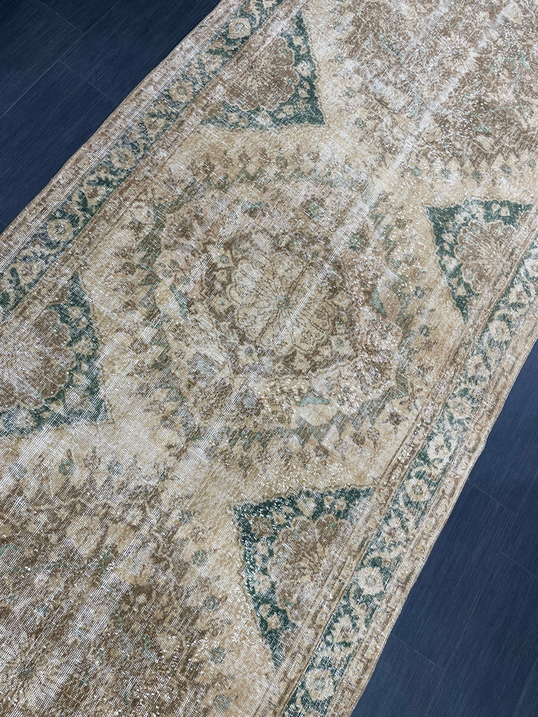 Beige Turkish Runner Rug 4' 10" x 13' 2" Hand-Knotted pattern