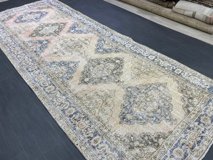 Beige Turkish Runner Rug 4' 9" x 11' 9" Hand-Knotted border