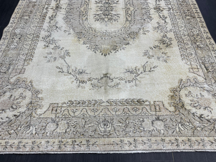 Blue Turkish Vintage Rug 6' 9" x 10' Hand-Knotted | No. WR37681