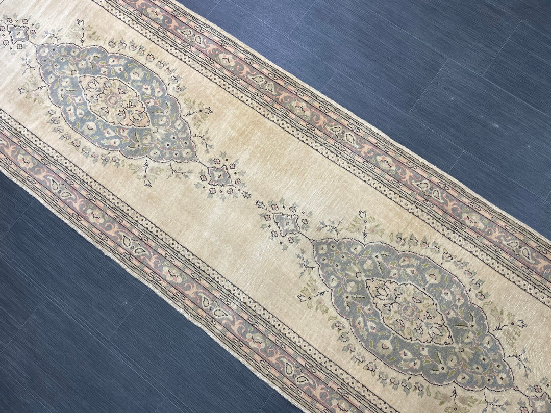Beige Turkish Runner Rug 2' 9" x 12' 11" Hand-Knotted detail