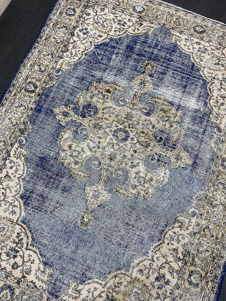 Beige Turkish Runner Rug 6' 8" x 9' 5" Hand-Knotted | No. WR26607