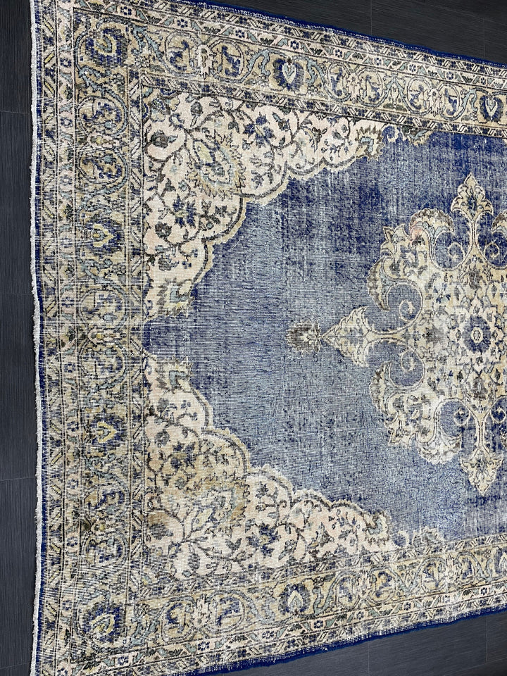 Beige Turkish Runner Rug 6' 8" x 9' 5" Hand-Knotted | No. WR26607