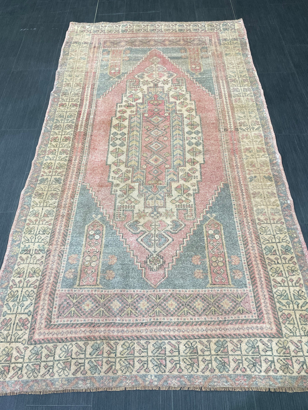 Beige Turkish Oushak Rug 3' 10" x 7' Hand-Knotted texture