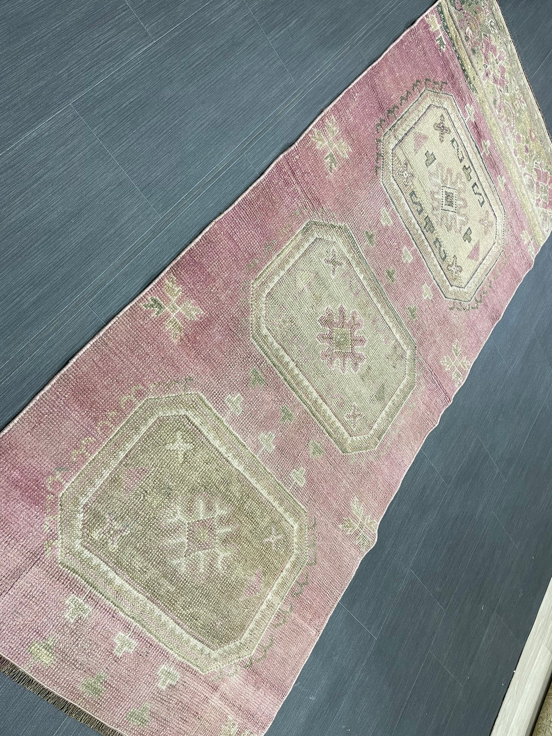Beige Turkish Runner Rug 2' 11" x 7' 5" Hand-Knotted border