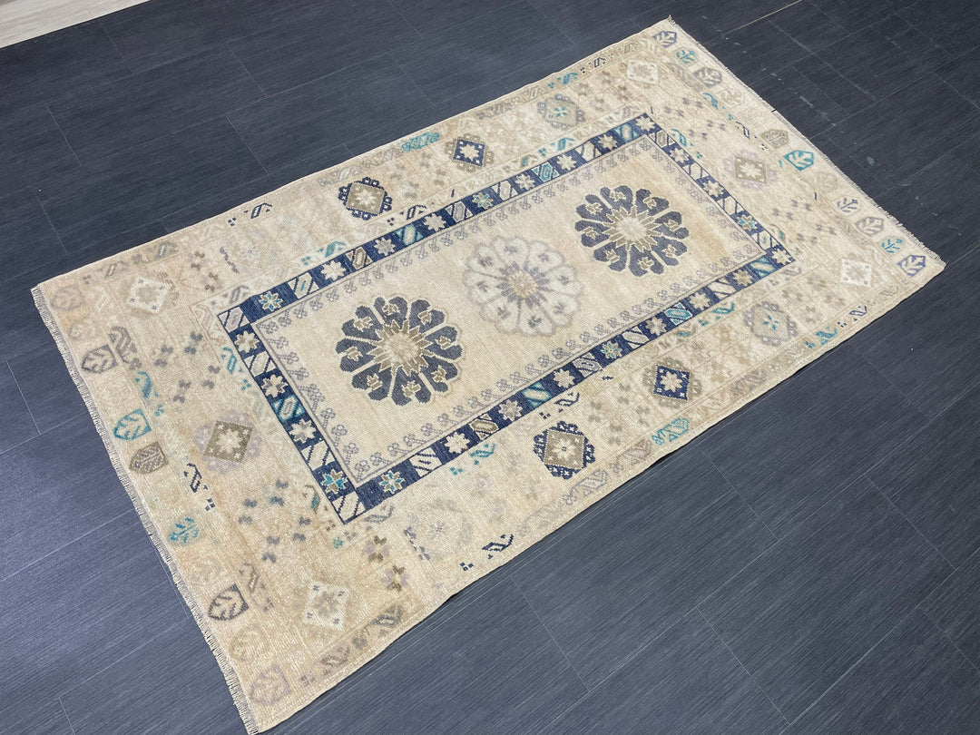 Beige Turkish Oushak Rug 3' 7" x 6' 3" Hand-Knotted close-up