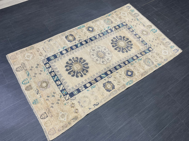 Beige Turkish Oushak Rug 3' 7" x 6' 3" Hand-Knotted close-up
