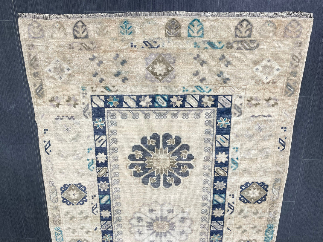 Beige Turkish Oushak Rug 3' 7" x 6' 3" Hand-Knotted view 9