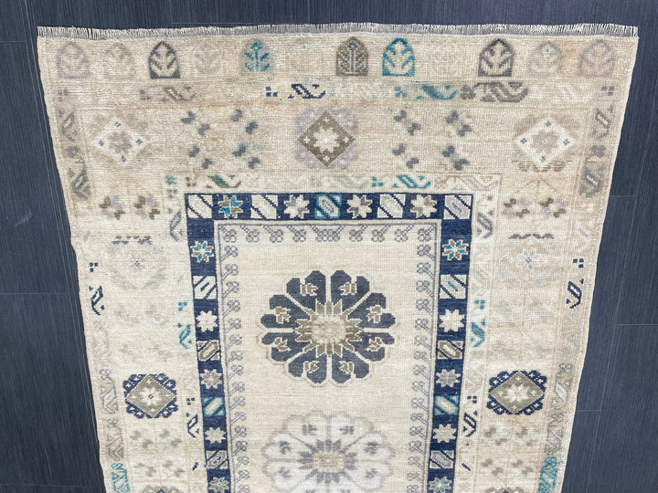 Beige Turkish Oushak Rug 3' 7" x 6' 3" Hand-Knotted view 9