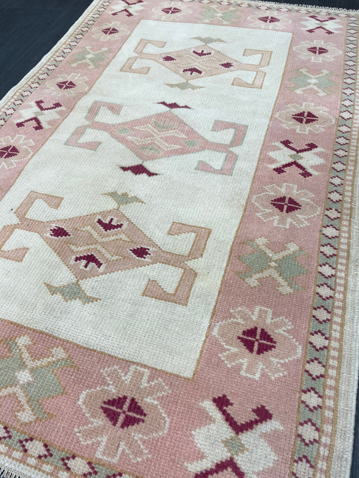 Pink Turkish Runner Rug 2' 9" x 4' 3" Hand-Knotted texture