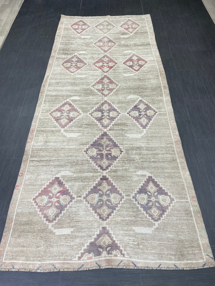 Beige Turkish Oushak Rug 4' 5" x 10' 10" Hand-Knotted border
