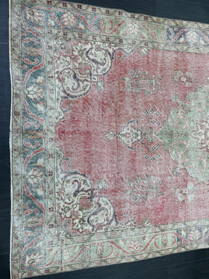 Tan Turkish Oushak Rug 5'7" x 8'11" Hand-Knotted texture