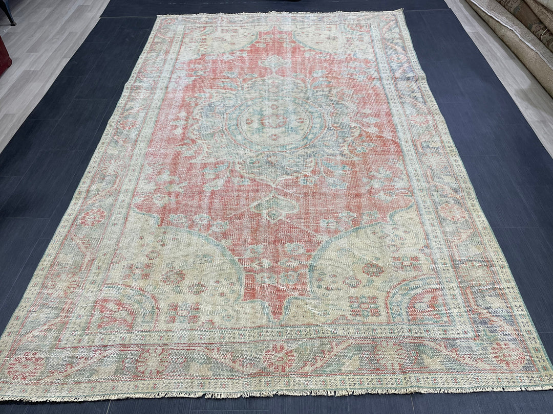 Pink Turkish Oushak Rug 6' 2" x 10' Hand-Knotted detail