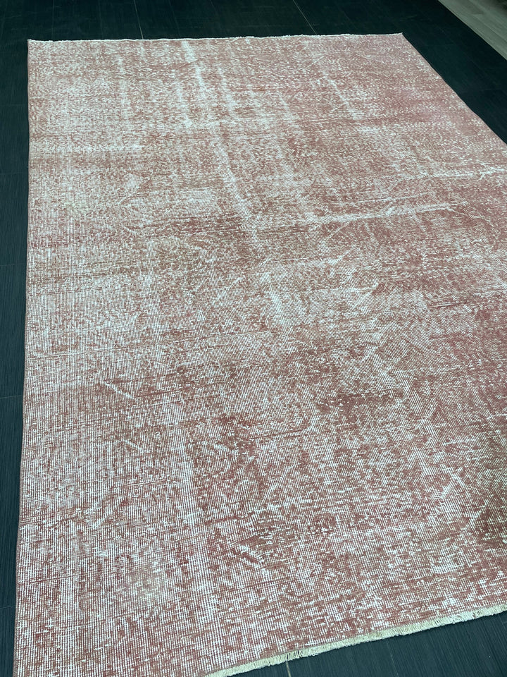 Pink Turkish Oushak Rug 6' 6" x 9' 3" Hand-Knotted close-up