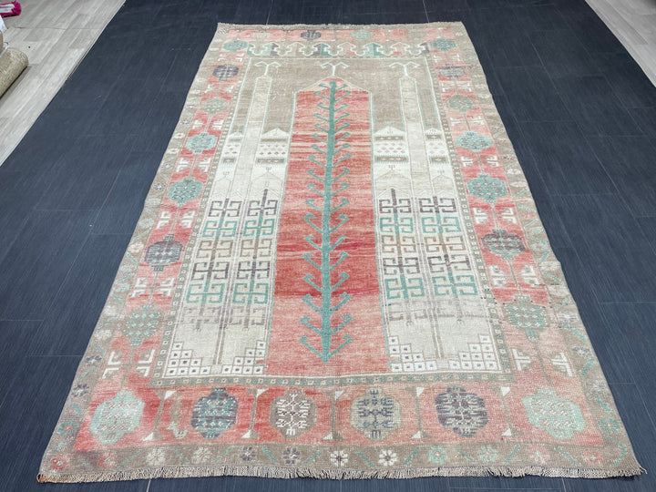 Beige Turkish Oushak Rug 4' 9" x 8' 4" Hand-Knotted detail