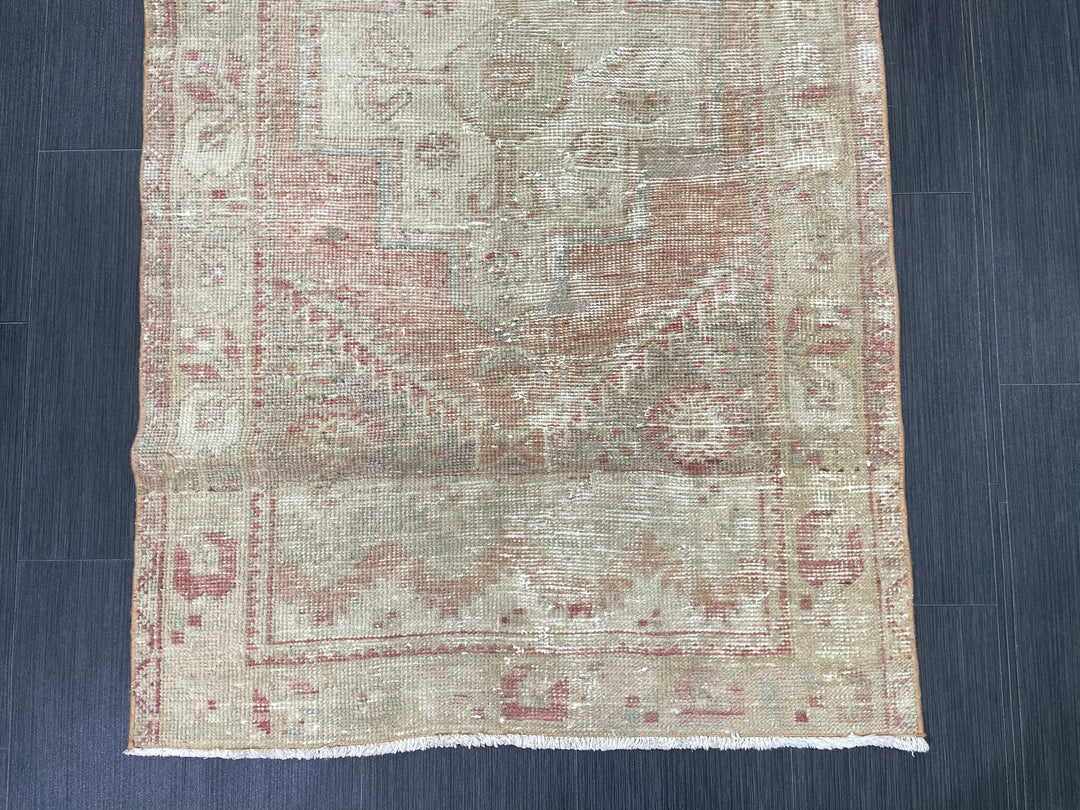 Beige Turkish Runner Rug 3' x 5' 4" Hand-Knotted detail