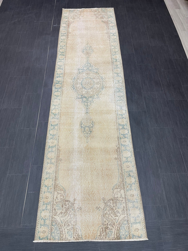 Beige Turkish Runner Rug 2' 11" x 11' 1" Hand-Knotted texture