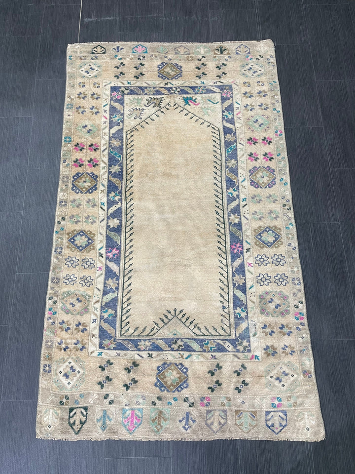 Beige Turkish Runner Rug 3' 6" x 6' 1" Hand-Knotted close-up