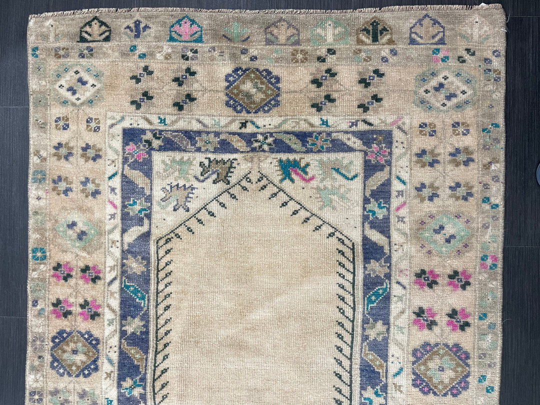 Beige Turkish Runner Rug 3' 6" x 6' 1" Hand-Knotted field