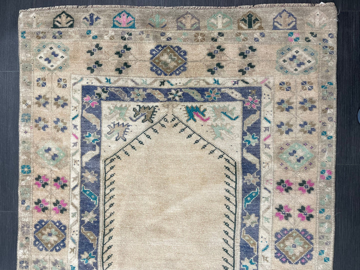 Beige Turkish Runner Rug 3' 6" x 6' 1" Hand-Knotted field